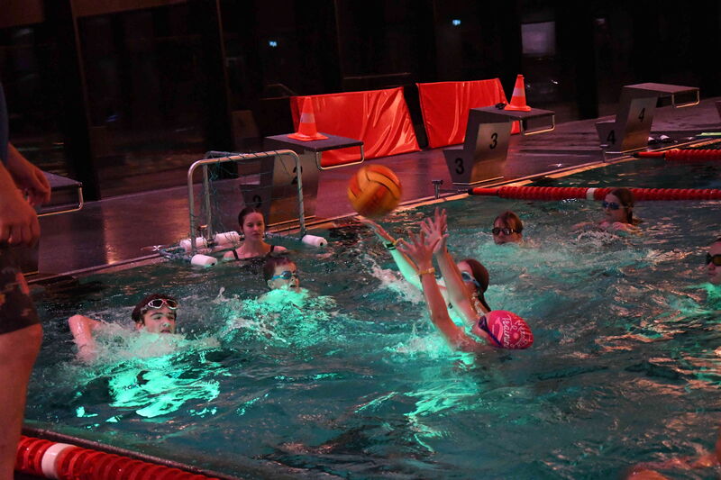 Neujahresschwimmen 2023 Staffel
